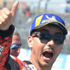 Jorge Lorenzo (Ducati) celebra, eufórico, su tercera pole consecutiva de la temporada.-JAIME GALINDO