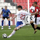 Kike Sola en el momento de marcar su único gol con el Numancia hace siete años en Tarragona.-Área 11