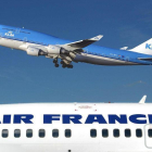 Aviones de Air France y de KLM en el aeropuerto de Ámsterdam.-AFP