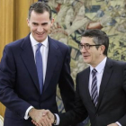 El Rey recibe al presidente del Congreso, Patxi López, este jueves en la Zarzuela.-EFE / EMILIO NARANJO
