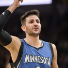 Ricky Rubio podría abandonar Minnesota, pues no entra en los planes futuros del equipo.-EFE / DARREN ABATE