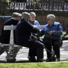Un grupo de jubilados en Soria, en una imagen de archivo. / VALENTÍN GUISANDE-