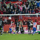 Los jugadores del Sporting celebran uno de sus goles.-ÁREA 11