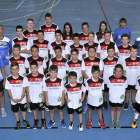 Participantes y técnicos en el campus Nacho Azofra que arrancó ayer.-VALENTÍN GUISANDE