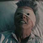 David Bowie, en el videoclip de 'Lazarus'.-