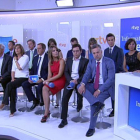 Presentación de los Servicios Informativos de TVE. A la derecha, José Antonio Álvarez Gundín, director de Informativos.-TVE