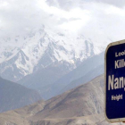 La montaña pakistaní Nanga Parbat en julio de 2004.-