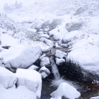 El nacimiento del Duero en los Picos de Urbión cubierto por la nieve, este domingo. A.S.