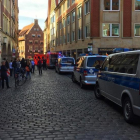 Equipos de emergencia en la zona del atropello masivo en Münster.-AFP