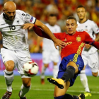 Rodrigo marca el primer gol de España ante Albania.-REUTERS / HEINO KALIS