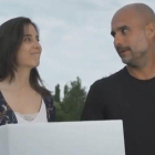 Laura Rosel y Pep Guardiola, en una imagen promocional de Preguntes Freqüents.-EL PERIÓDICO