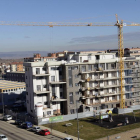 Un edificio en obras en la capital.-Luis Ángel Tejedor