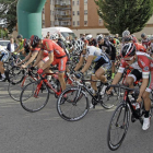 Salida del LVIII Trofeo Ciclista de San Saturio, ayer, en la capital.-MARIO TEJEDOR