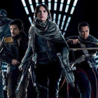 Los buenos de 'Rogue One', con Jyn Erso (Felicity Jones) en primer plano.-