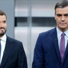 Casado y Sánchez, durante el debate electoral del pasado 4 de noviembre.  Casado y Sánchez, durante el debate electoral del pasado 4 de noviembre.-JOSÉ LUIS ROCA