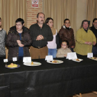 José Antonio de Miguel bromea con los hosteleros en la presentación de las tapas medievales celebrada en la tarde de ayer.-VALENTÍN GUISANDE