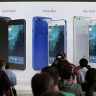 Presentación del móvil Pixel de Google.-REUTERS / BECK DIEFENBACH