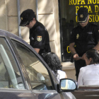 Agentes de la Policía Nacional en Soria, en una imagen de archivo. / ÁLVARO MARTÍNEZ-