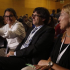 Artur Mas, Carles Puigdemont y Neus Munté, en el congreso de refundación de CDC el 8 de julio del 2016.-JULIO CARBÓ
