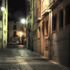 La calle Zapatería en una imagen nocturna.-VALENTÍN GUISANDE