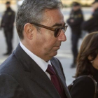 El exsocio de Iñaki Urdangarin, Diego Torres, llega con su mujer, Ana María Tejeiro, al juicio del 'caso Nóos' el pasado 17 de febrero.-EFE / CATI CLADERA