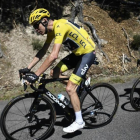 Chris Froome, delante de Mikel Landa, durante la 15ª etapa del Tour de Francia.-AFP / LIONEL BONAVENTURE