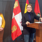 La delegada de Gobierno en Castilla y León, Virginia Barcones, junto a la ministra de Transportes, Raquel Sánchez. HDS