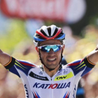 El ciclista español Joaquín "Purito" Rodríguez celebra su victoria en la tercera etapa de la 102ª edición del Tour de Francia, una carrera de de 159,9 km entre Amberes y Huy, en Bélgica.-Foto: EFE