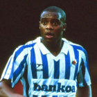 Dalian Atkinson, con la camiseta de la Real Sociedad.-