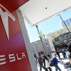 Concesionario de Tesla en Santa Mónica (California).-AFP PHOTO / ROBYN BECK