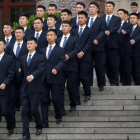 Agentes de seguridad chinos en formación a las afueras del Gran Palacio del Pueblo.-REUTERS / THOMAS PETER