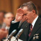 El dictador Nicolae Ceausescu se dirige a los miembros de su partido, durante un congreso el 20 de noviembre de 1989.-GERARD FOUET (AFP)