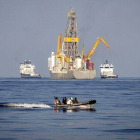 Sondeos petrolíferos al este de las islas de Lanzarote y Fuerteventura.-Foto: EFE