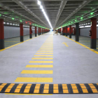 Interior del aparcamiento del Espolón. / VALENTÍN GUISANDE-