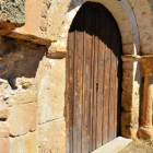 Estado que presenta la portada de la iglesia de Osonilla con las arquivoltas al aire por el robo de las columnas y capiteles. / ÁLVARO MARTÍNEZ-