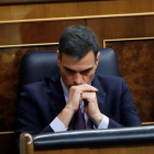 Pedro Sánchez, durante el debate de los Presupuestos, en febrero en el Congreso.-EFE / JUAN CARLOS HIDALGO