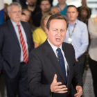 Cameron, este miércoles, en Cardiff.-AFP / MATT CARDY
