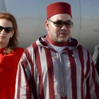 El rey Mohamed VI y su esposa, la princesa Lalla Salma.-/ PERIODICO (AP / FADEL SENNA)