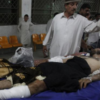 Al menos 45 personas murieron y 261 resultaron heridas en una doble explosión en el noroeste de Pakistán.-EFE
