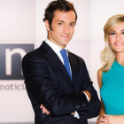 Álvaro Zancajo y Sandra Golpe,presentadores del informativo de noche de Antena 3.-ATRESMEDIA