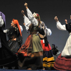 Las danzas son ya uno de los clásicos de San Saturio.-VALENTÍN GUISANDE