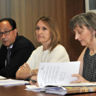 Rocío Lucas (c) durante la presentación de ayer.-Valentín Guisande