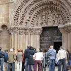 Turistas visitando la iglesia de Santo Domingo./V.G.-