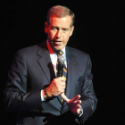 Brian Williams, durante un acto de homenaje a veteranos de guerra, el pasado noviembre en Nueva York.-Foto: AP / BRAD BARKET
