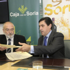 Jaime Ribas y Carlos Martíne, en la firma del convenio./ A. M. -