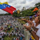 Vista de la manifestación opositora en Caracas, en la que participa Lilian Tintori, esposa del encarcelado Leopoldo López.-Cristian Hernandez