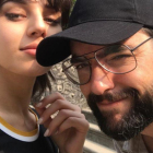 Dani Mateo y su novia, 15 años menor.-EL PERIÓDICO (INSTAGRAM)