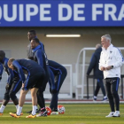 Entrenamiento de la selección francesa de fútbol, este martes en Clairefontaine, cerca de París-REUTERS / GONZALO FUENTES