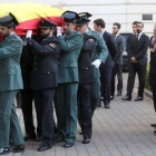 Catalá, Lesmes y González Ribas durante la llegada de los restos mortales de Maza a la capilla ardiente.-BALLESTEROS (EFE)