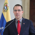 El canciller venezolano Jorge Arreaza habla durante una rueda de prensa.-EFE